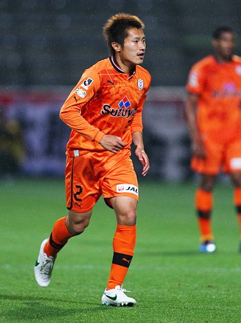 szgmt's tweet photo. 今日8月12日は、812で #焼津の日（非公認）。焼津出身の元サッカー選手、#村松大輔 さん。 藤枝東高で選手権準優勝。エスパルスを中心に活躍。A代表選出歴あり。https://t.co/GqCAC9NBwz https://t.co/2Df0pC1yD4