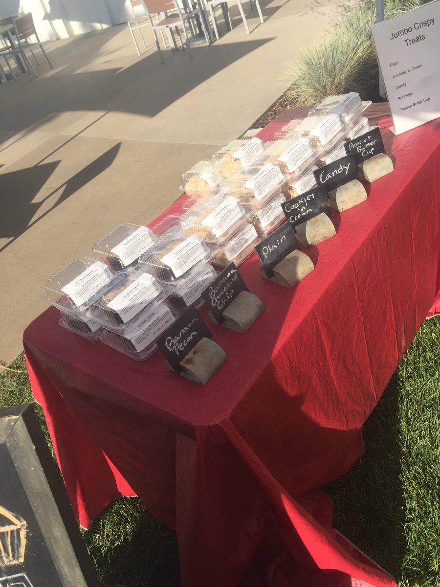 SkiBumSweets's tweet photo. Look at all those Jumbo Crispy Treats! Come by and mention this post to get one for $1! #ricecrispy #farmersmarket #yummy #bakedgoods https://t.co/zuuGAADT58