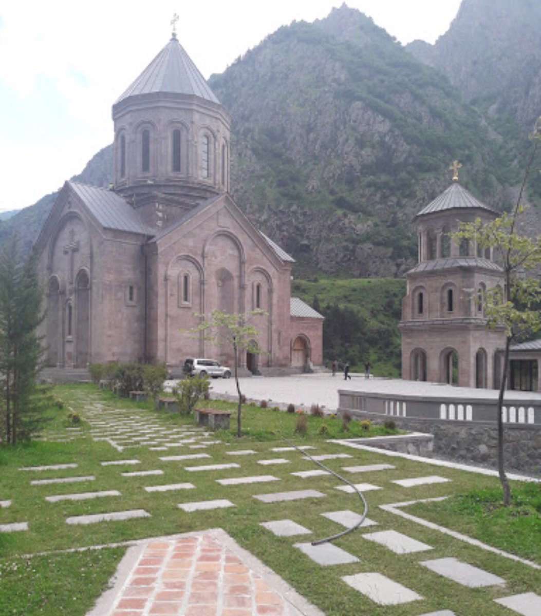 ahuwidi's tweet photo. #ايمن_جورجيا حديقة #كازبيجي #الوطنيه
الموقع
#KazbegiNationalPark
https://t.co/3nHk2CrW3C
#travel #tablisi #kasbegi #السفر #السياحه #سفر https://t.co/Lj2zGDZKZv