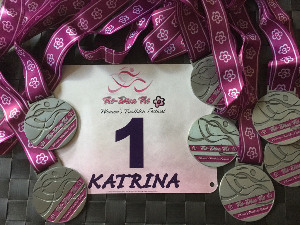 LeapingJabs's tweet photo. #TriDivaTri bibs &amp; gorgeous finisher medals have arrived! @TriAlberta #triathlon @PlanetFoods #yycrun @WhyWeTri https://t.co/CSGKK5XxFB