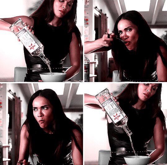 TwitCat45's tweet photo. @LuciferContest #aMazeing this scene in response to her work being unappreciated. Love Maze and her loyalty and strength. #loyalfriend #demonfromhell https://t.co/7mlGNdV7LQ