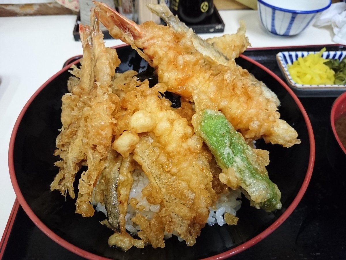 Etsuyo Twitterren 築地 天房 で 天丼 めごち天ぷら まぐろブツ ᗜ 初めてきました タレが甘すぎ無いのが好みです 美味しかったわ