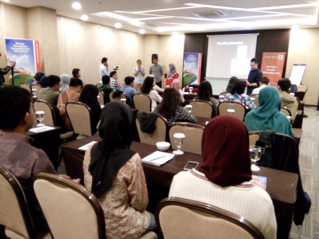Kelas public speaking oleh Coach <a href="/jemmydarusman/">Jemmy Darusman</a> Untuk para Finalis #EnergiMudaPertamina Balikpapan