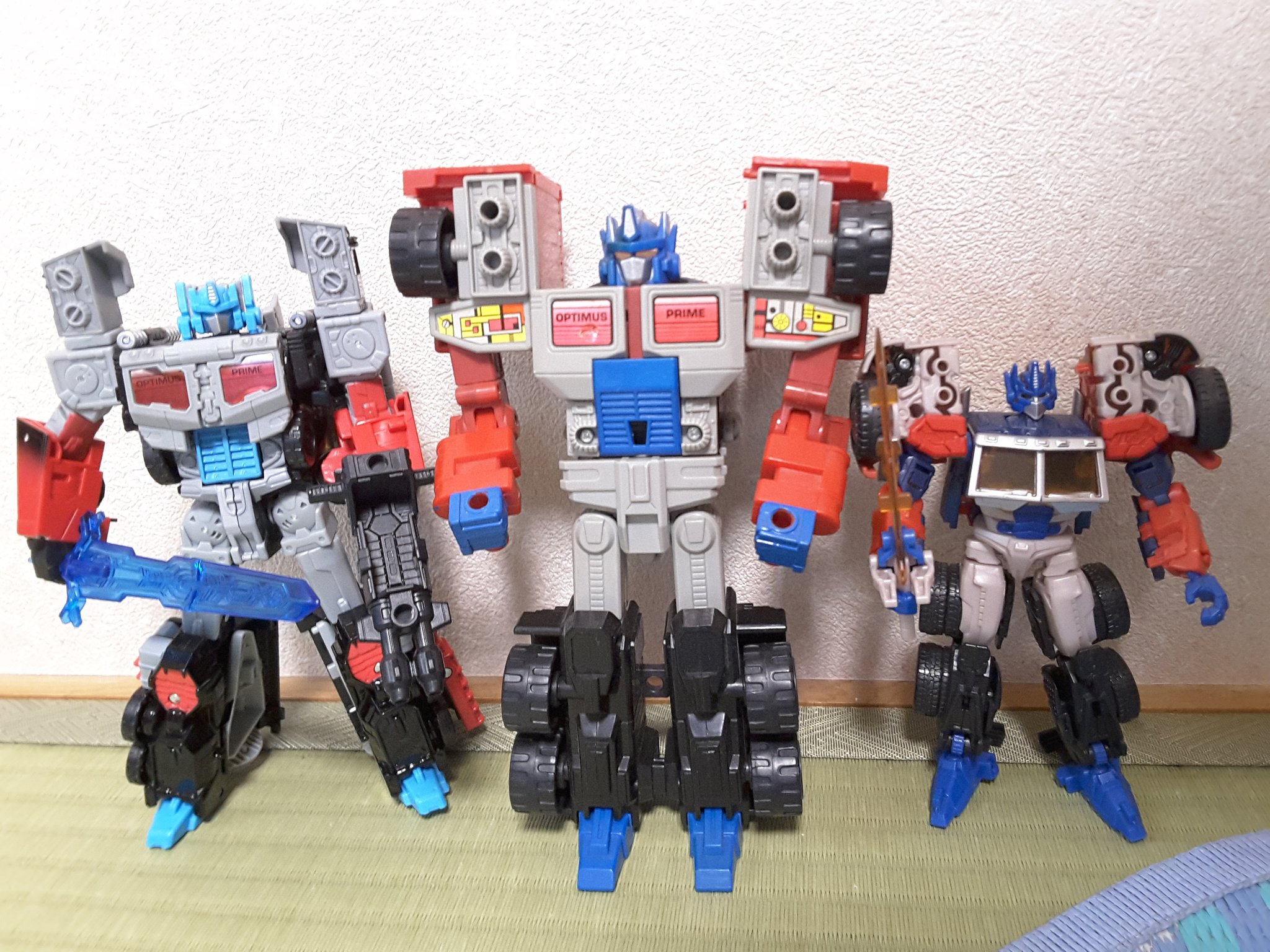 2021年最新海外 トランスフォーマー タイタンズリターン オプティマス