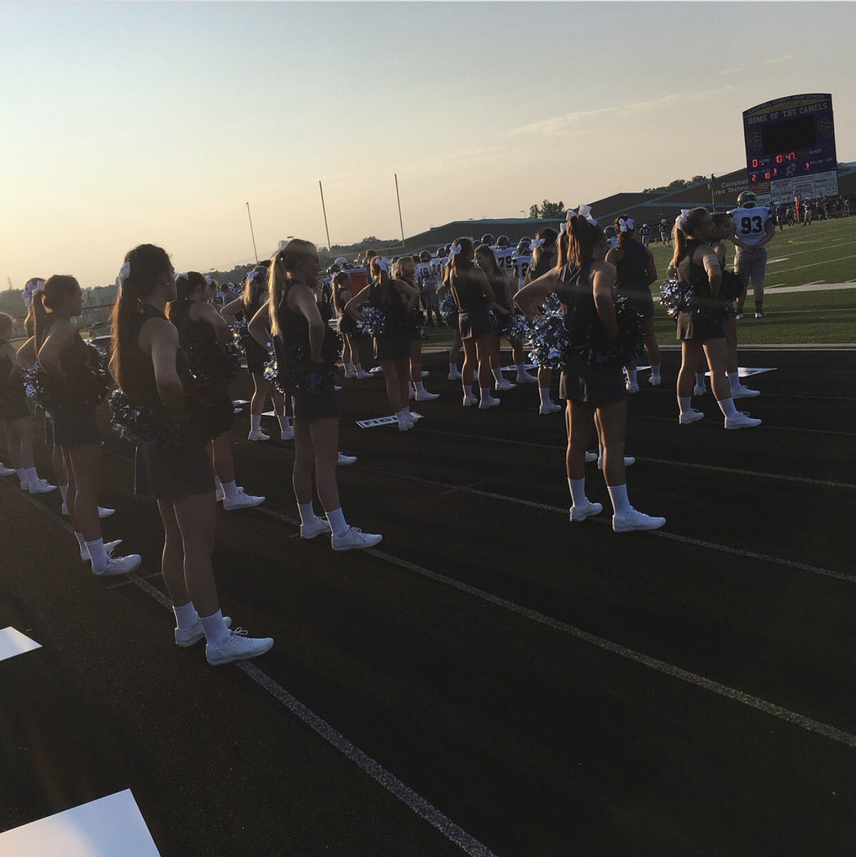 WolfPackWCHS's tweet photo. #SpiritOfThePack @WCHSfallCHEER https://t.co/3r1hZFEhqC