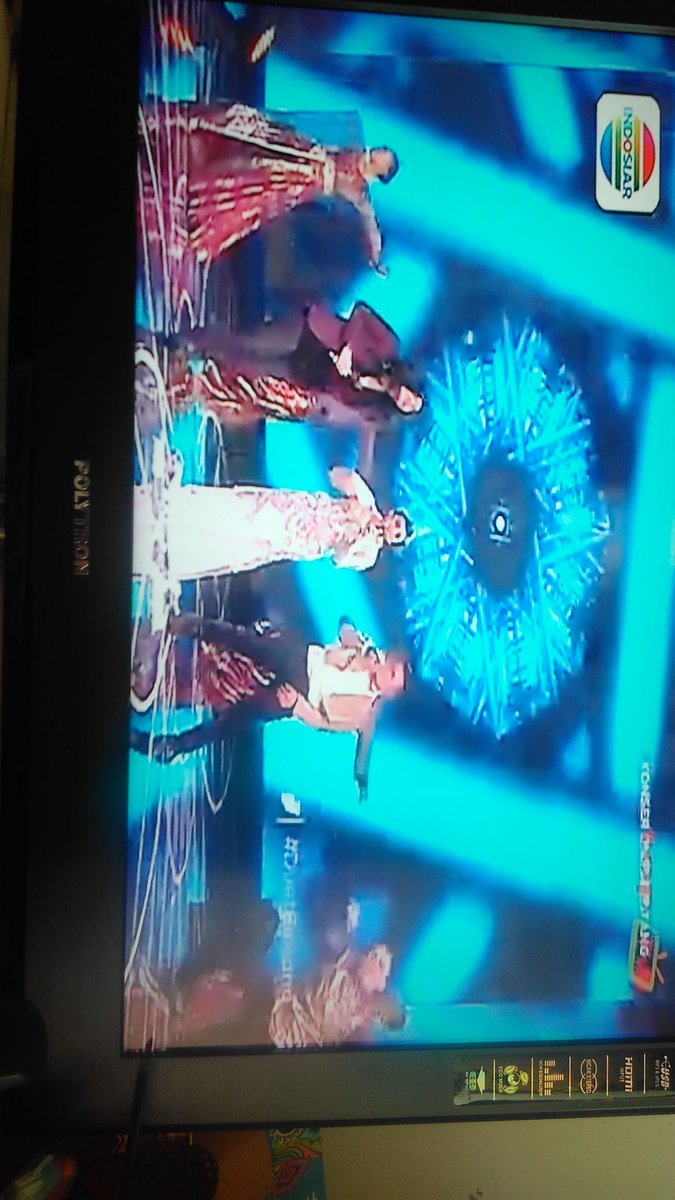 Andricute8's tweet photo. Seru euy semua bintang dangdut hadir #DuetBintang to https://t.co/W6grfyWJUg
