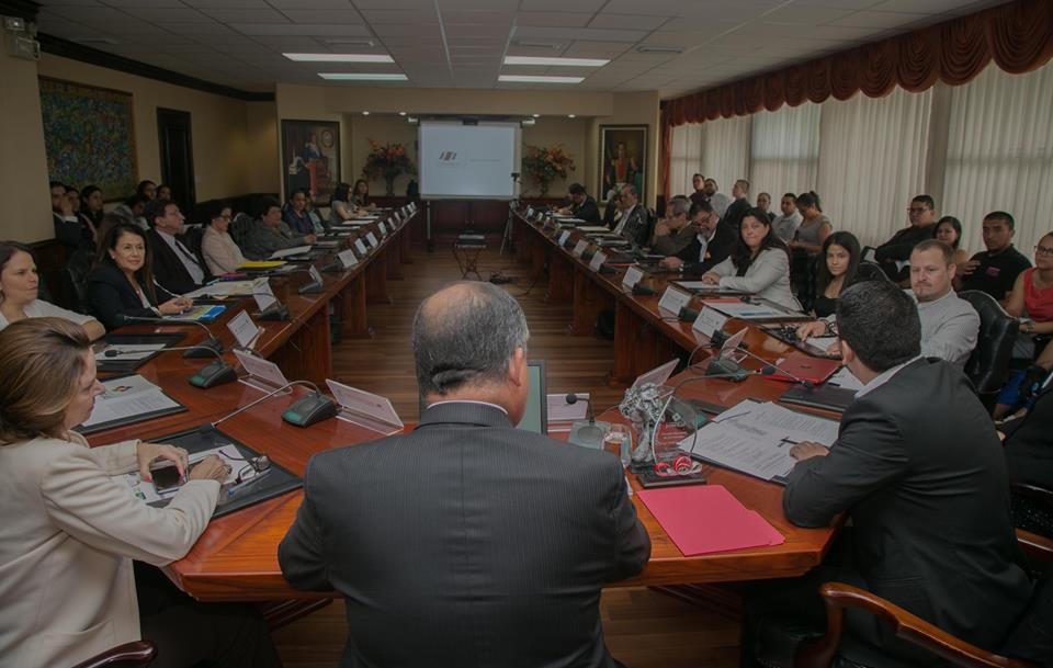 JuventudCR's tweet photo. #CNJs Primera sesión del Consejo Nacional de Juventudes y las autoridades de gobierno realizaron rendición de cuentas #VMJ #MovemosCR 🇨🇷️ https://t.co/Rk7o8sPtgG