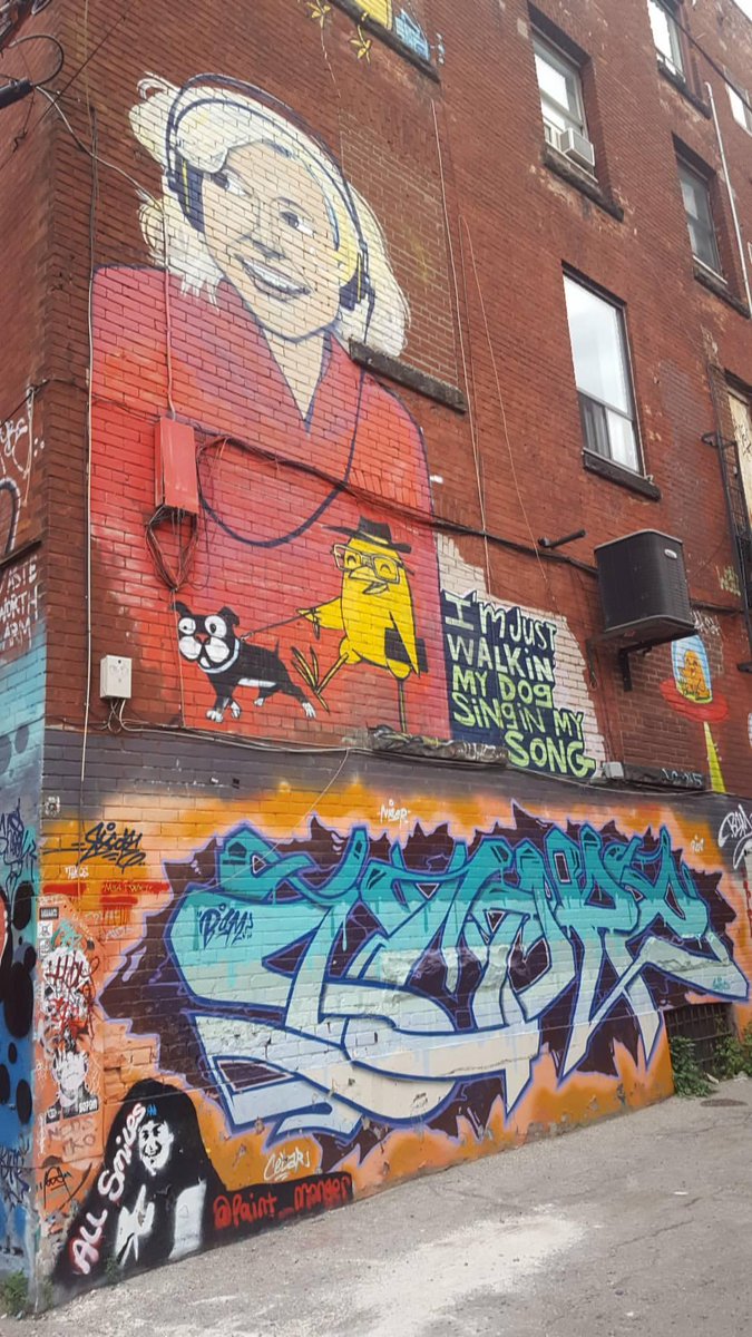 AttyKris's tweet photo. Started at Eggspectation, perused through the Fashion District, and ended up in the Graffiti Alley today while #ExploringToronto today. https://t.co/RspVwDUaou