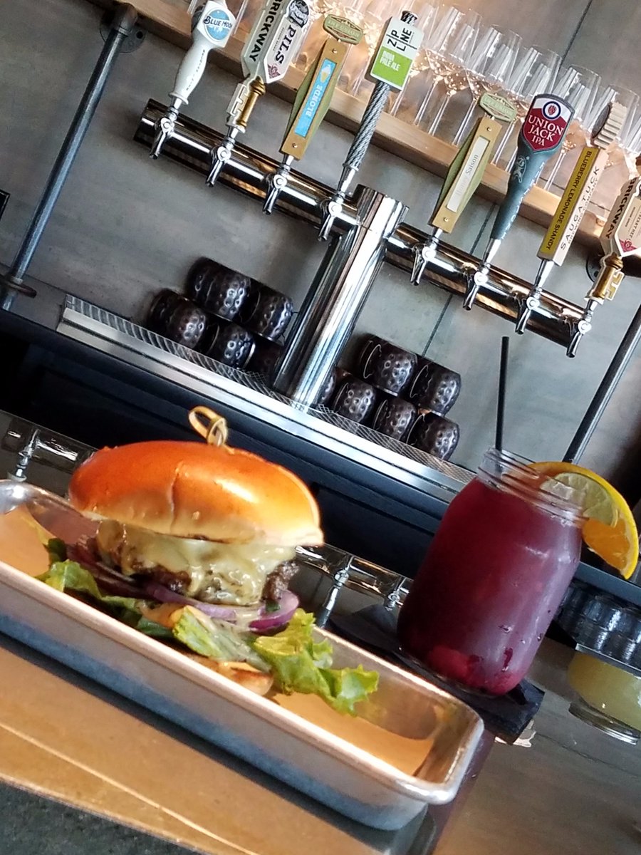 Charred Burger + Bar (Charred_Burgers) Twitter