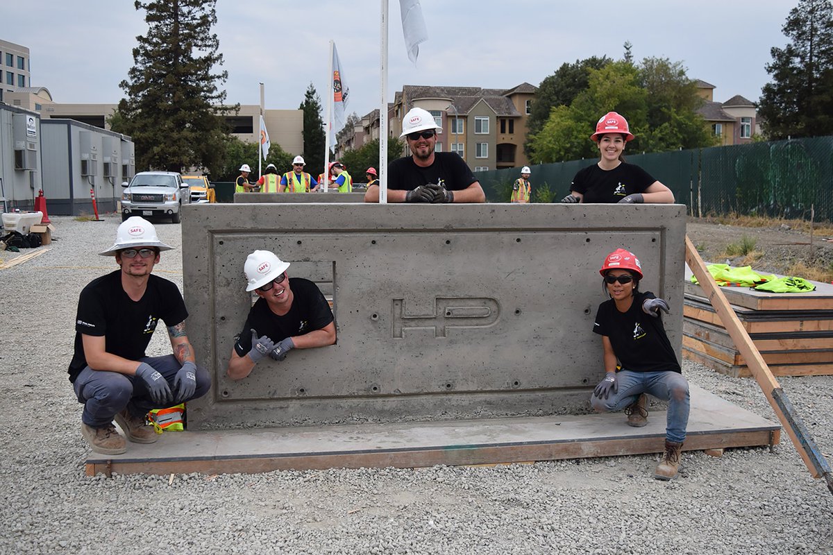HenselPhelps's tweet photo. The finished walls look great, especially because they were built with determination and teamwork! Congrats to all five teams! #FEBootcamp https://t.co/GCXmXlxBg4
