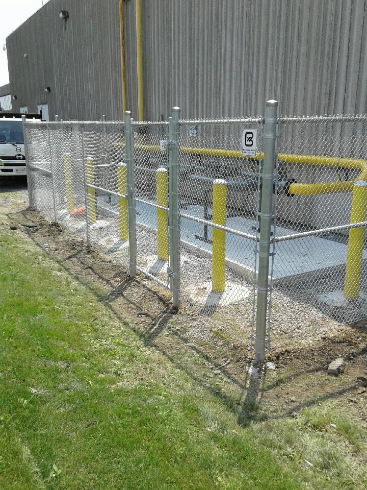 BramaleaFence's tweet photo. Dave &amp; Anthony did a great job on this gas compound. Customer was very happy even called to tell me how impressed he was with Dave &amp; Anthony https://t.co/LrZZHa6lSA