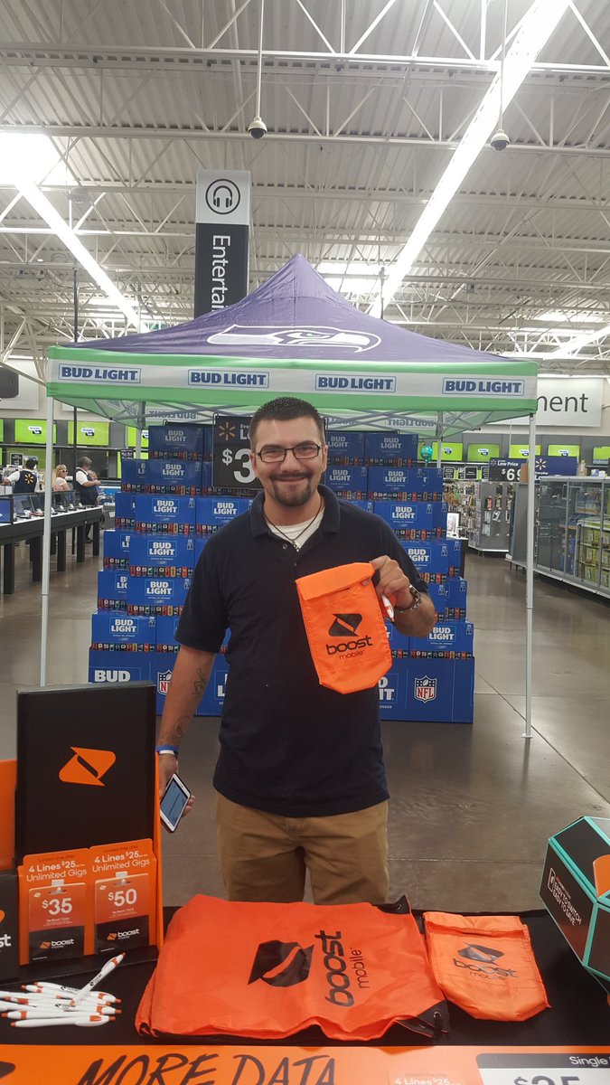 NWMORELOCK's tweet photo. #LGBoostDayBackToSchool @dahlquist @RB_Sprint Another one for me and @JMoralesSprint https://t.co/Ag3ls6TvST