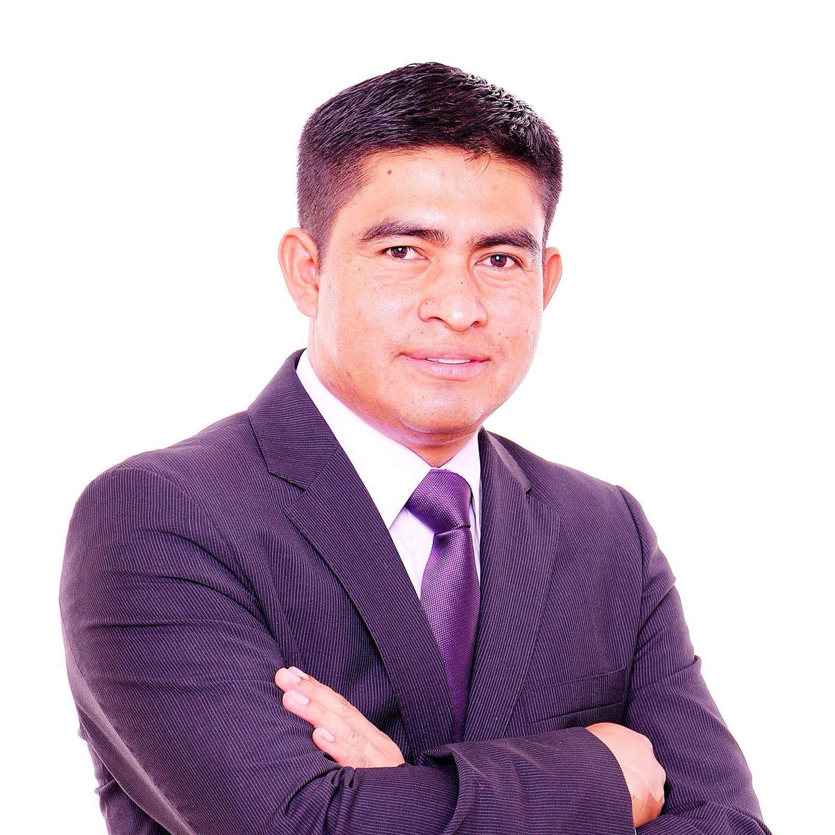 InformateEc's tweet photo. Manabita @carlos_chilan asumió la Dirección Nacional del Seguro Social Campesino @IESSec 
@PublicosEC @elcomerciocom @eluniversocom https://t.co/EP7m3nx1EE