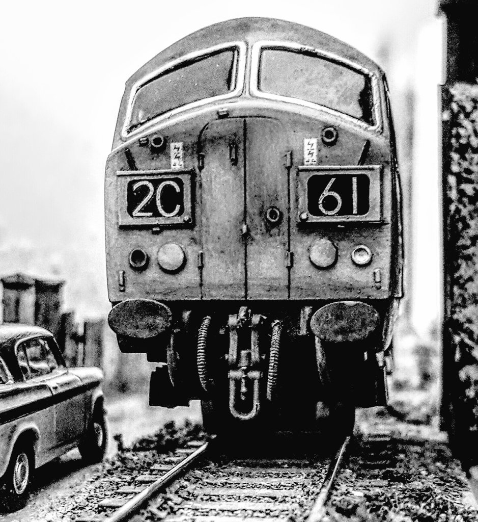 InglenookR's tweet photo. Friday night #retro #locomotive #diesel #TRAIN #miscillany #mastermind https://t.co/FEzoMiOWCR