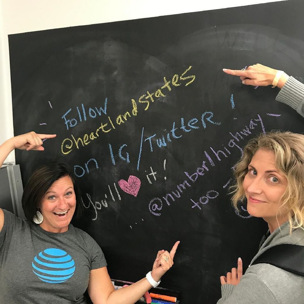 HeartlandStates's tweet photo. Shameless self promotion at @number1highway31 with @devongreathouse https://t.co/I3xh5Ifwiv https://t.co/5E78hjZXNF