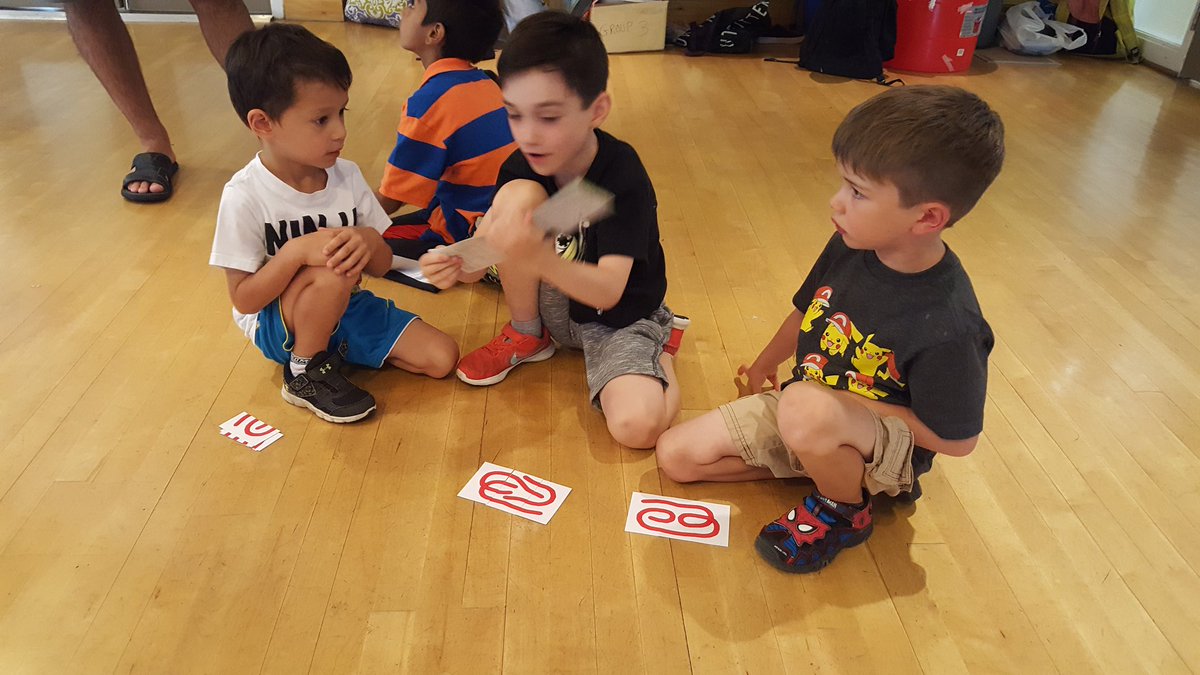 jawbreakers2017's tweet image. @jawbreakers2017 and @Sourkeys2017 making magic happen @banburykidscamp ! (get it.. we were in Magic.. learning magic tricks.. so funny 😂)