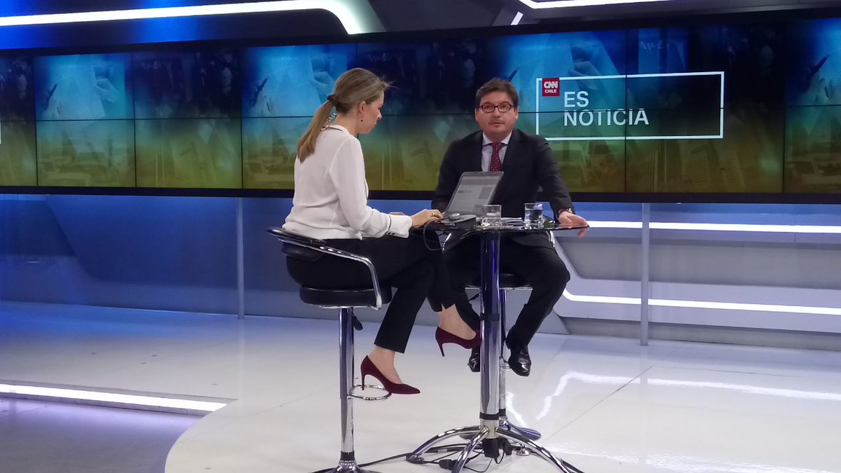 MinDesarrollo's tweet photo. En @CNNChile el Ministro Barraza destaca los principales resultados de #Casen2015 sobre Previsión Social https://t.co/4DI4fyAiTd