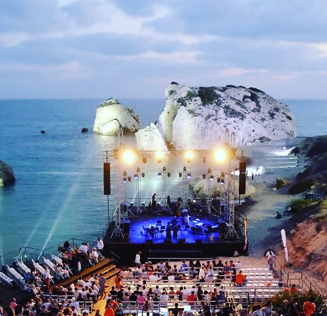 fotolarko tweet media