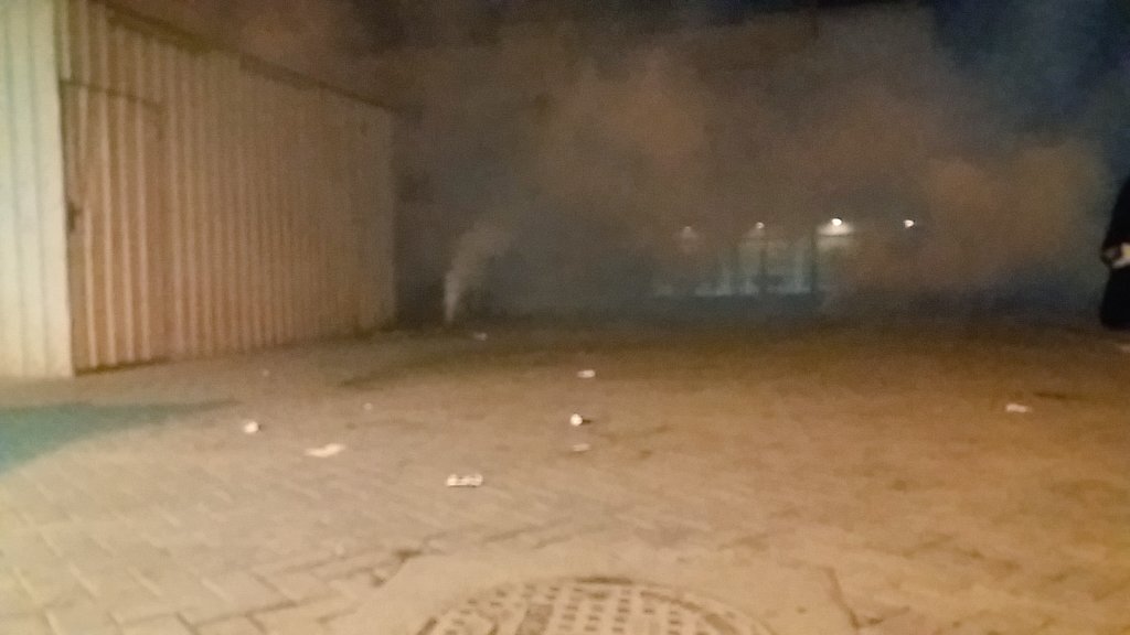 bh14news's tweet photo. 📷من مواجهات أهالي جزيرة #سترة في #جمعة_الصمود_2 وفاءاً للشهداء وتضامناً مع منطقة #العوامية المحاصرة
#البحرين #القطيف #Bahrain https://t.co/ym9SbpF8Tg