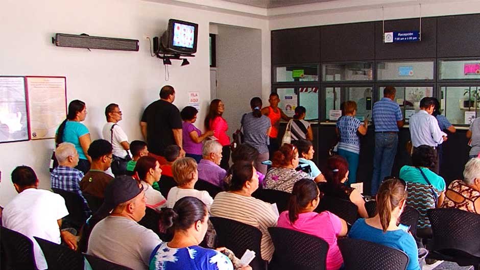 Telenoticias7's tweet photo. .@ccssdecostarica advierte por aumento en casos de diarrea. https://t.co/DKL3PHSR07 https://t.co/76b8cAvT8q
