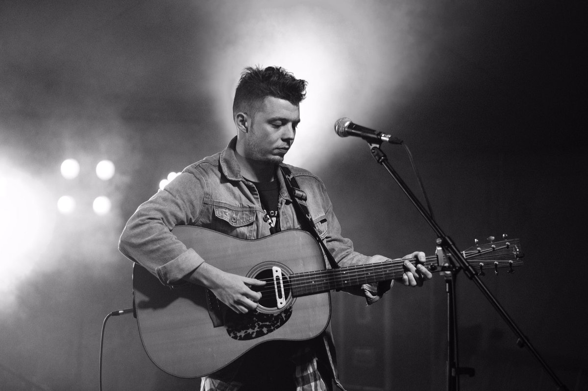 YellowBrickFest's tweet photo. This time last week we were getting ready for our Friday headliners @LittleGiantsUK &amp; @kevmcguiremusic! 

📷Phoebe Reeks https://t.co/FTzCs2Zacm
