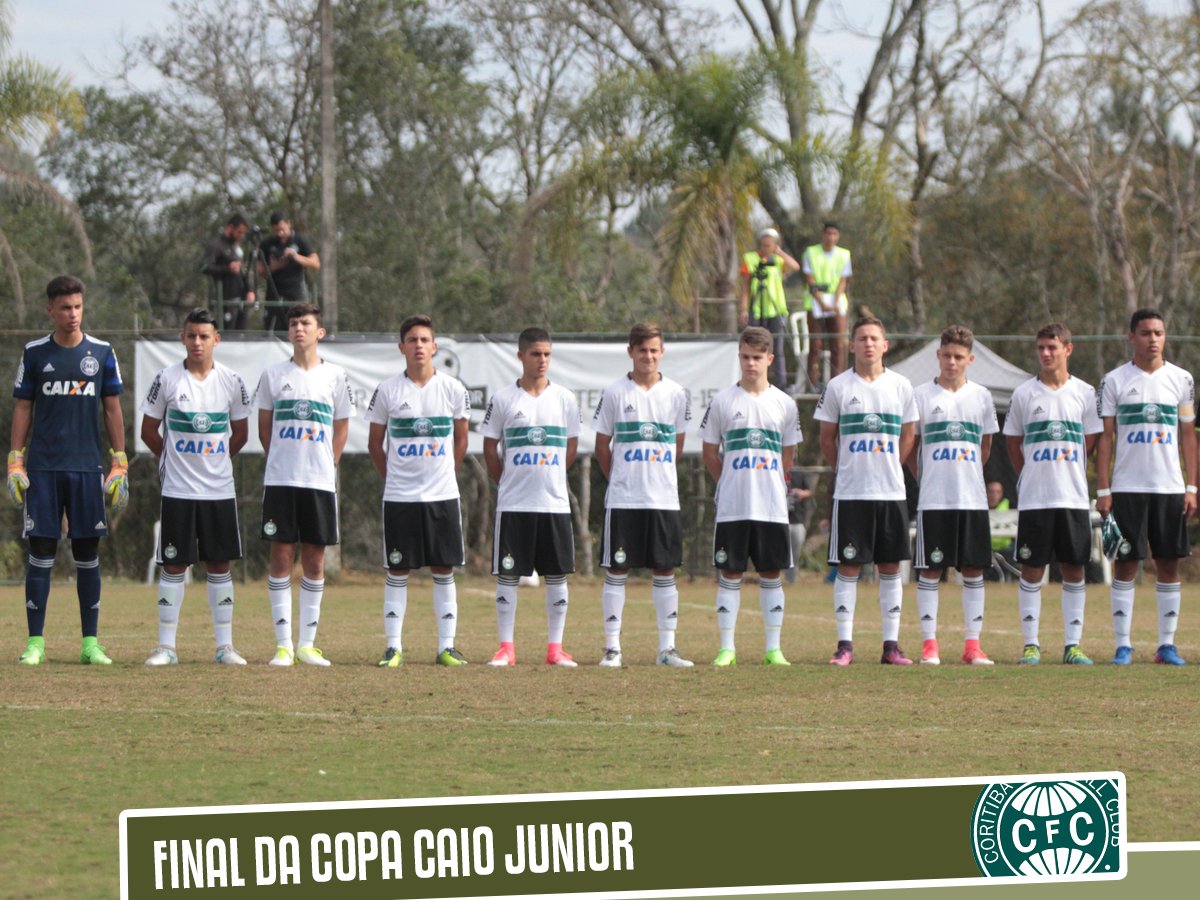 Final! Daqui a pouco pela Copa Caio Júnior  Sub-15 tem Coritiba x <a href="/Gremio/">Grêmio FBPA</a>   , às 16h30! Você confere ao vivo aqui:goo.gl/R8fQdA