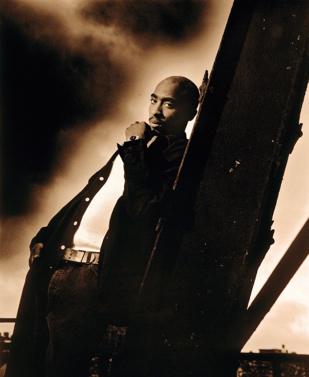 TupacShakurLC's tweet photo. Me Against the World https://t.co/JprVAxY7Iy