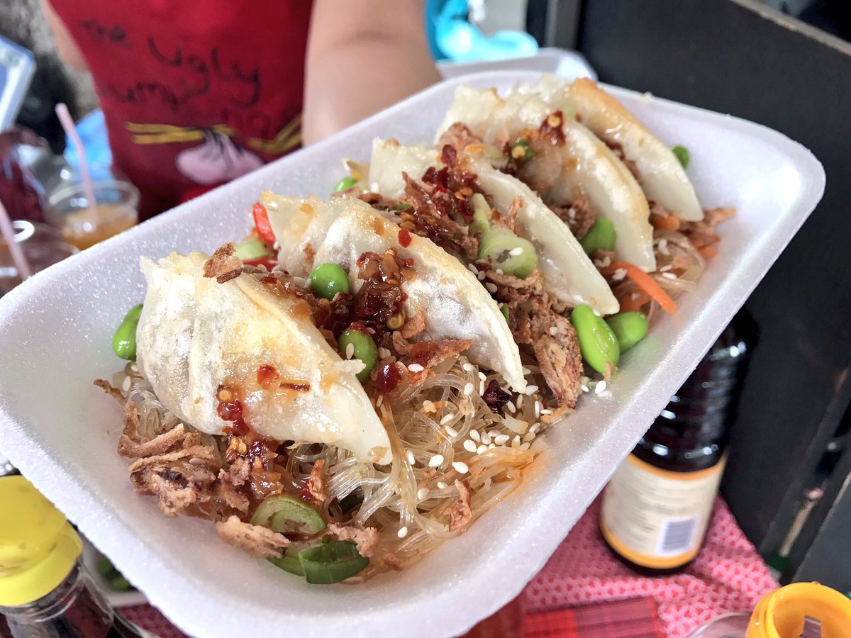 DOYSQ's tweet photo. It's time for us to say goodnight. Stay tuned tomorrow when we will be sharing our day at our Fine Food Market with you. #LoveLondon https://t.co/s6h3cIl2V0