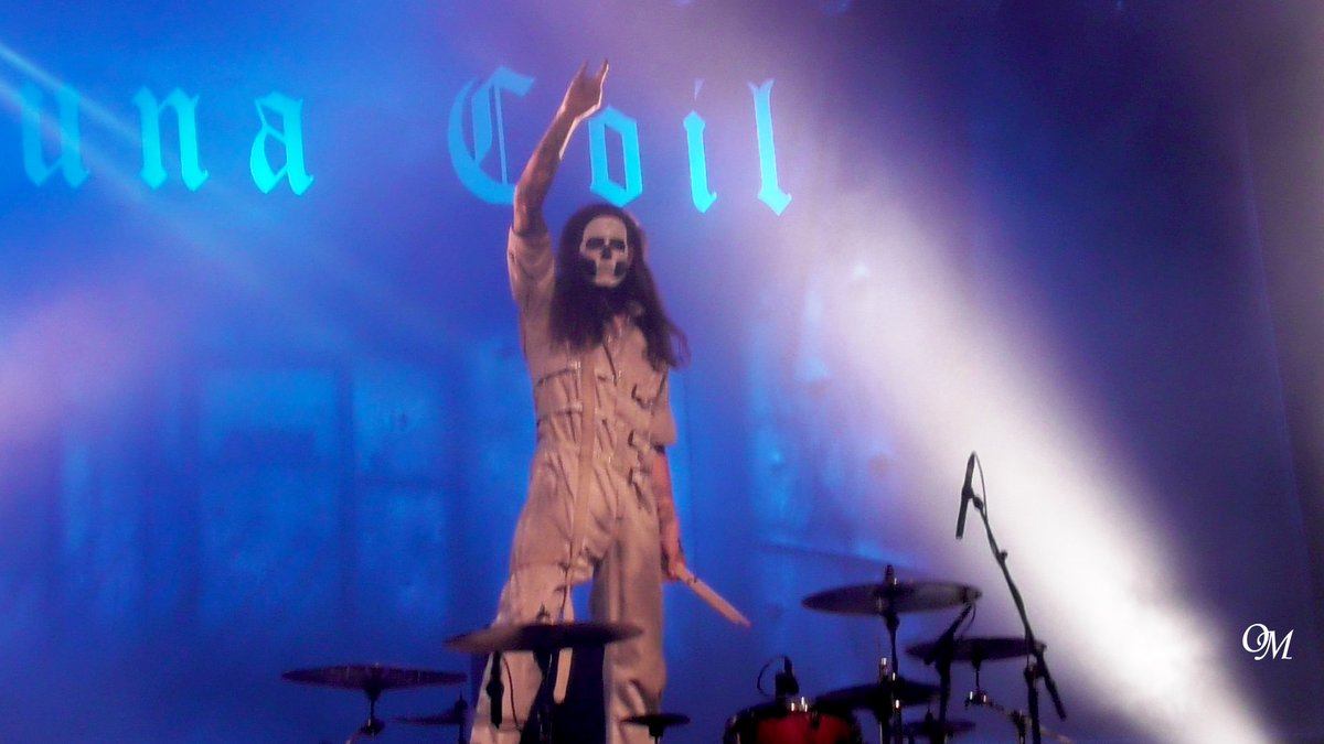 OrnyOnirica's tweet photo. Adrenalina alle stelle con i @lacuna_coil al #FilagostoFestival!
#LacunaCoil #CristinaScabbia #AndreaFerro #Maki #RyanBlakeFolden #DDLacuna https://t.co/wsti2u0o3W