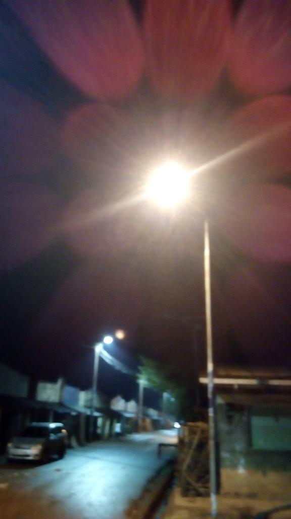 OkindaSimon's tweet photo. Luanda nao is laiting  thenk u mister Uhuru @OkindaSimon https://t.co/vDUwYuHJlH
