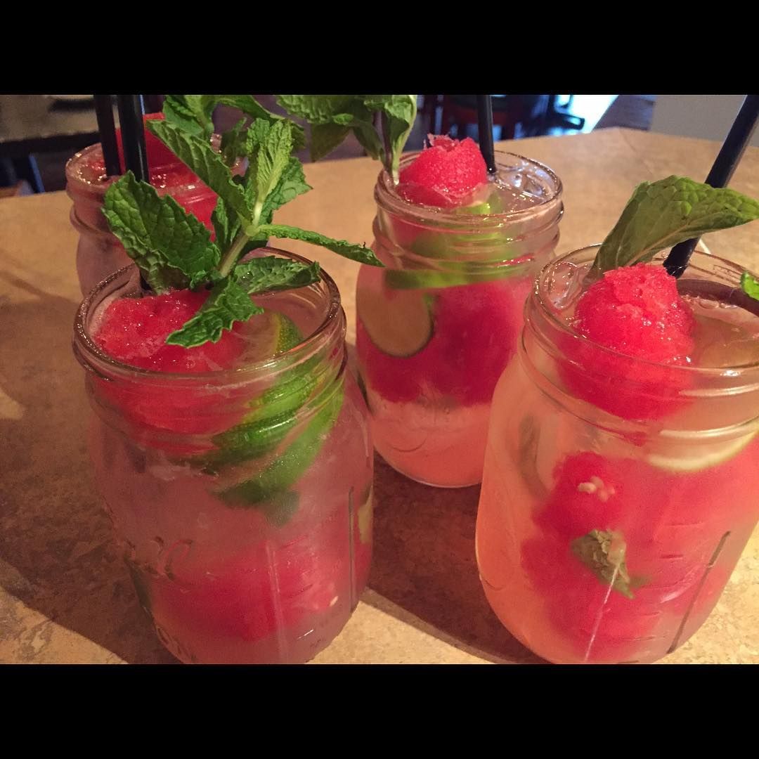 A wise man once said it's always happy hour on the #OuterBanks - ain't that right? Come enjoy a refreshing drink by the patio ;)