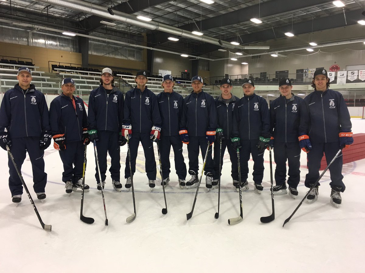 @Bear25E first hockey camp in the books