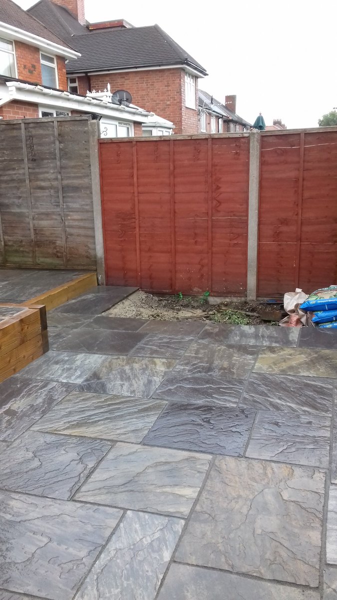 ray_poynton's tweet photo. Job complete #naturalstone #garden #paving #Patios #Burton #Swadlincote #Ashby #Lichfield #Burntwood #Derby #Tamworth #Matlock #Slabbing https://t.co/ZGJbTpoZZo