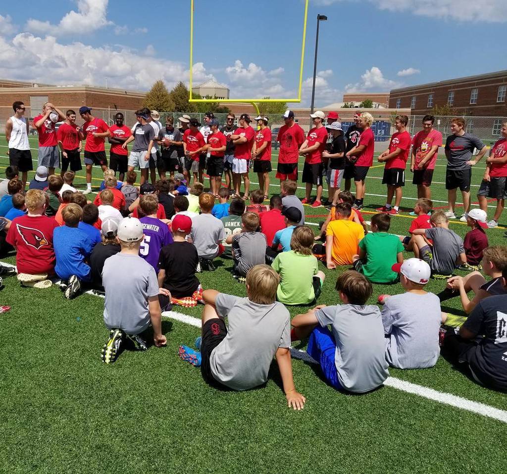 Ponies_Football's tweet photo. Great week at Pony Youth Camp! Player coaches were awesome #futureponies #ponypride https://t.co/vDs8iKPHaa https://t.co/psnhfSe6Ad