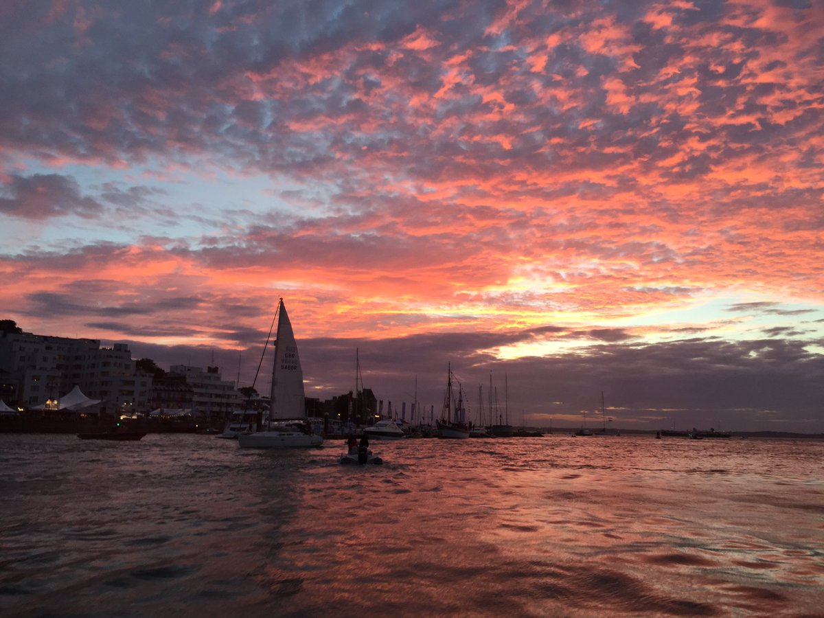 ConroyChristina's tweet photo. End of Cowes week just waiting for the fireworks @BevJones18 @SurjitU @socialcatherine https://t.co/mjOdgJIdPR