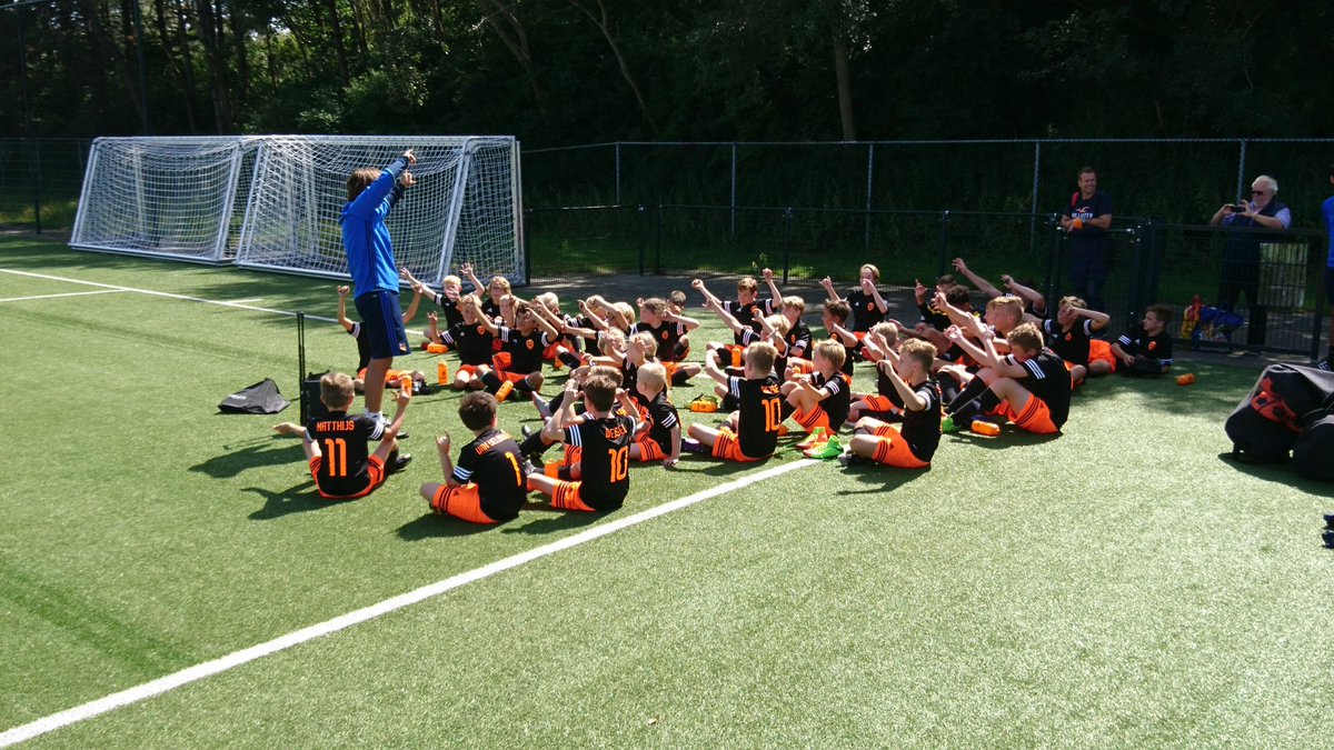 Alles is voetbal, voetbal is alles ⚽# vv SVIJ #ValenciaVoetbalkamp #IJmuiden#3 dagen trainen als een prof