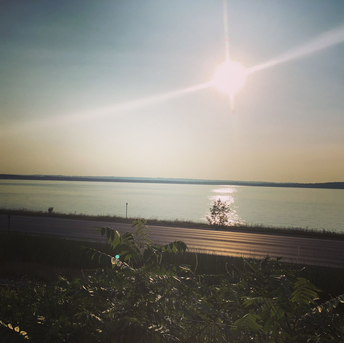 OldMissionTours's tweet photo. #Wine and #michigan goes very, very well with a good #sunset #PairWisely #puremichigan #tcmi #traversecity https://t.co/G4PIzoGEVD
