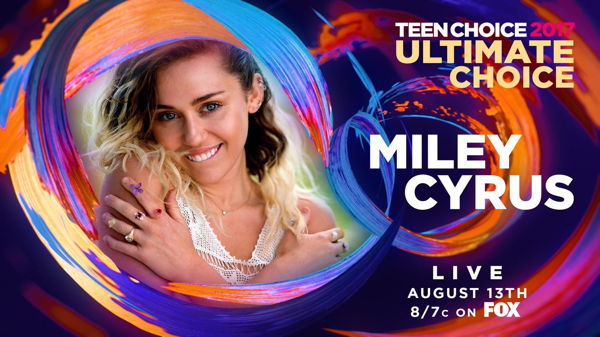 Este año en los Teen Choice Awards , #MileyCyrus recibirá el “Ultimate Choice Award”! 🤓🙌