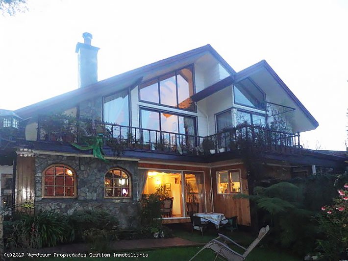 Verdesur_Prop's tweet photo. #Venta
(UF11.817) ¡Excelente oportunidad! Consta de #casa principal, cabaña y departamento: https://t.co/aJtwUuUC1R. #valdivia @valdivianas https://t.co/vg9e8uLE62