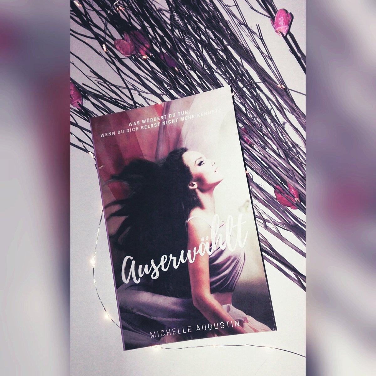 LinaLila87's tweet photo. [BuchEmpfehlung] Auserwählt von Michelle Augustin 💞
https://t.co/vYy4qeqkCg
#BuchEmpfehlung #Rezension #Selfpublischer #MichelleAugustin https://t.co/YFyRd3mMIQ
