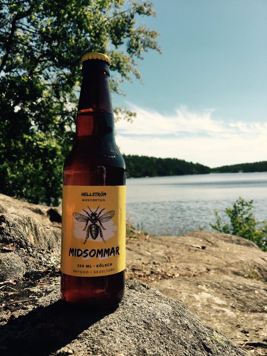 HMikrobrygg's tweet photo. I midsomras blev det en klassisk Kölsch som stod på bordet. #hellstrommikrobrygg #homebrew #öl #beer https://t.co/tEfOeSFMAk