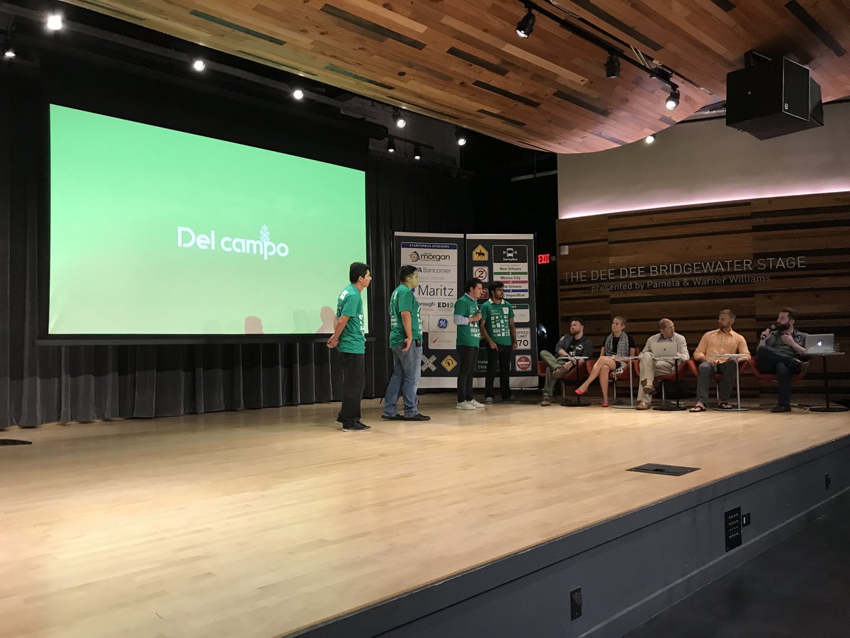 BBVASpark's tweet photo. π²π½ Comienzan los pitches con @DelCampoAlMerca, #startup desarrollada en el #MexaBus2017 #NewOrleans ππΌ https://t.co/joOgjLU48e