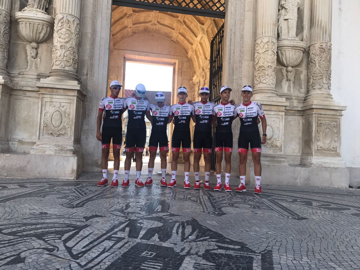 PalomarJulian's tweet photo. Juan Ayuso lidera la @VoltaPortugal  cadete y el @GimenezTeam comanda el premio x equipos 
 https://t.co/3zWQUgiU7W @fciclismocv https://t.co/6uaCWewyul