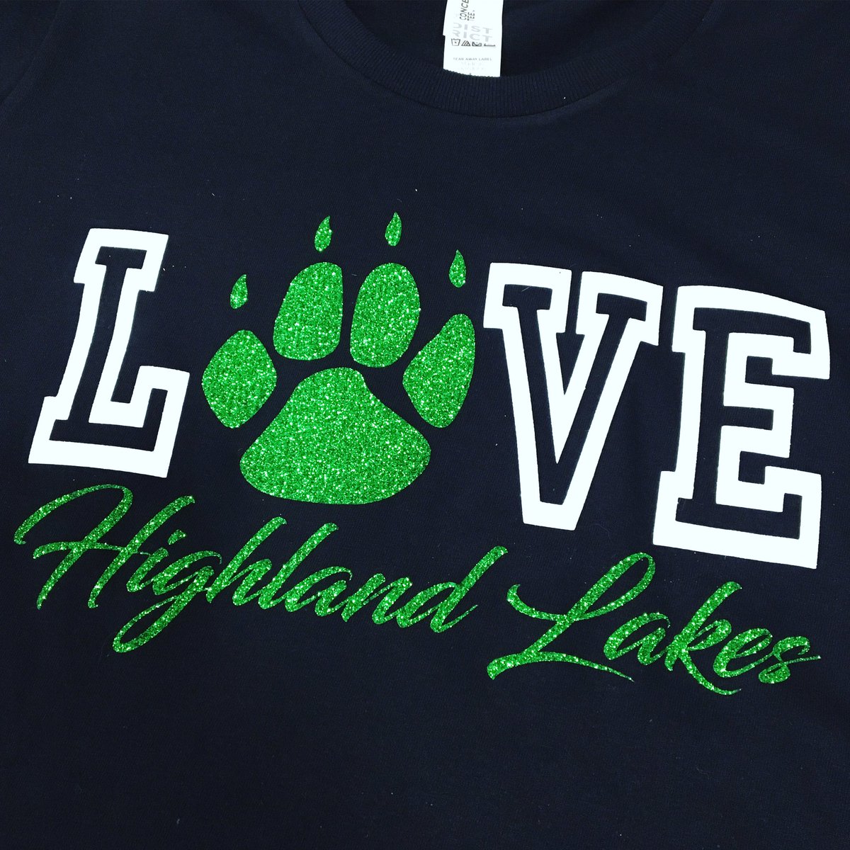 BlingNInk's tweet photo. L 🐾VE Highland Lakes new design. Get it in our online store! @HLSPTSO #hlsbears #blingnink #backtoschool #spiritwear https://t.co/Gy0hW3aqdF