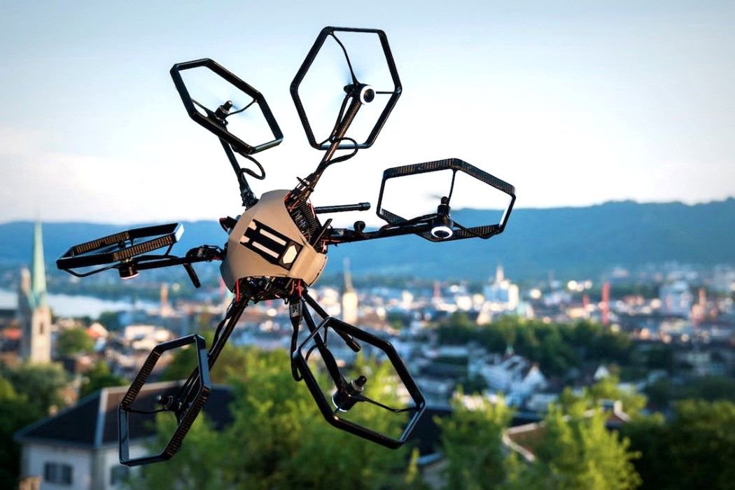 arciplex's tweet photo. This Drone Does Cartwheels! https://t.co/erAgkMOozY #design #yankodesign #innovation #drone #drones #engineering #tech #create #flight #air https://t.co/onJFrSPdJY