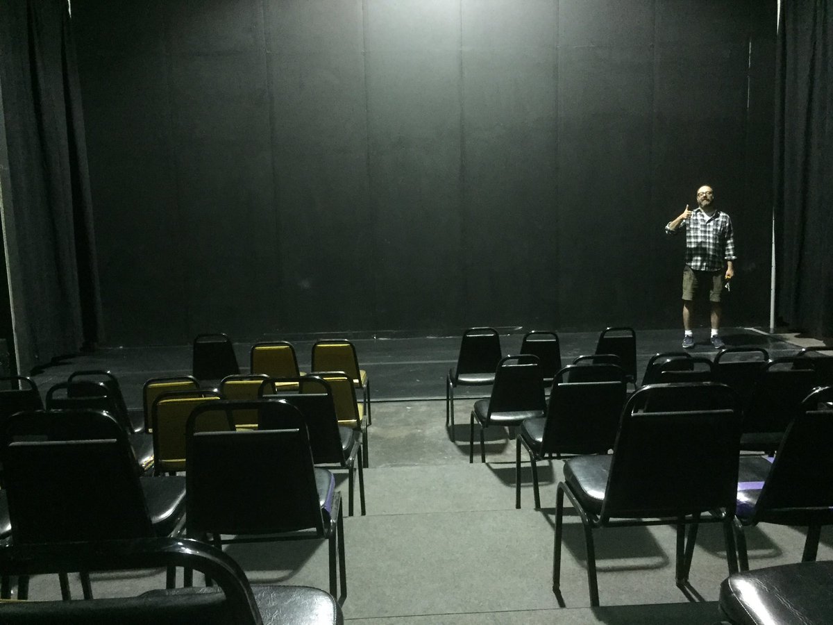 Come see some shows at Strike during #mnfringe. Thumbs up!
Fringefestival.org/2017/venue/?vi…