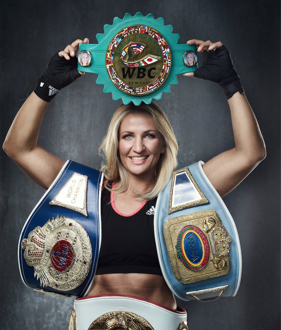DAZN_DE's tweet photo. Heute um 04:30 Uhr haben wir ein Schmankerl im #DAZNfightclub! Augsburgerin @NikkiAdler will ihren Supermittelgewichts-Titel verteidigen! https://t.co/JhVEVTwgx1