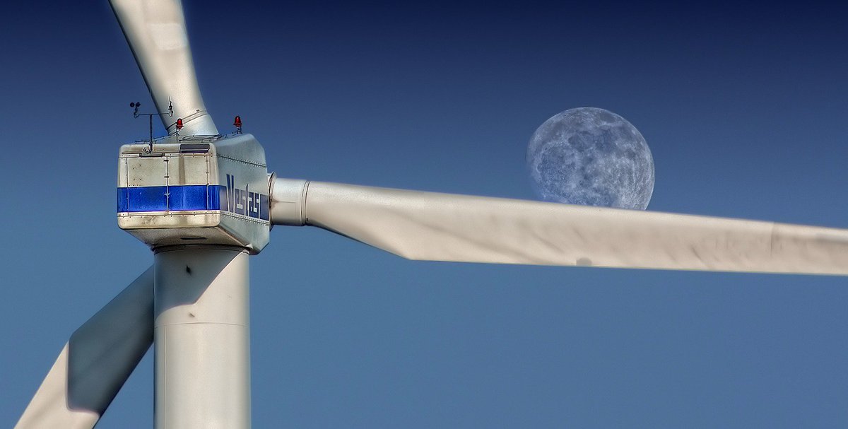 151 Ways to Save Energy by #Rinkesh
ow.ly/Ehfm30eb8Q1
(Renewable energy can save the Earth, just ask the Moon.)
#ConserveEnergyFuture