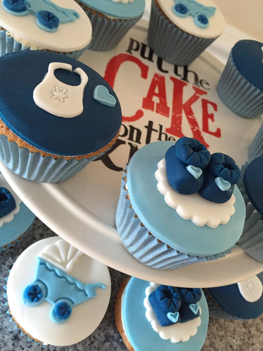 Marionslittlebakery On Twitter Our Latest Cake Cupcakes Unicorn