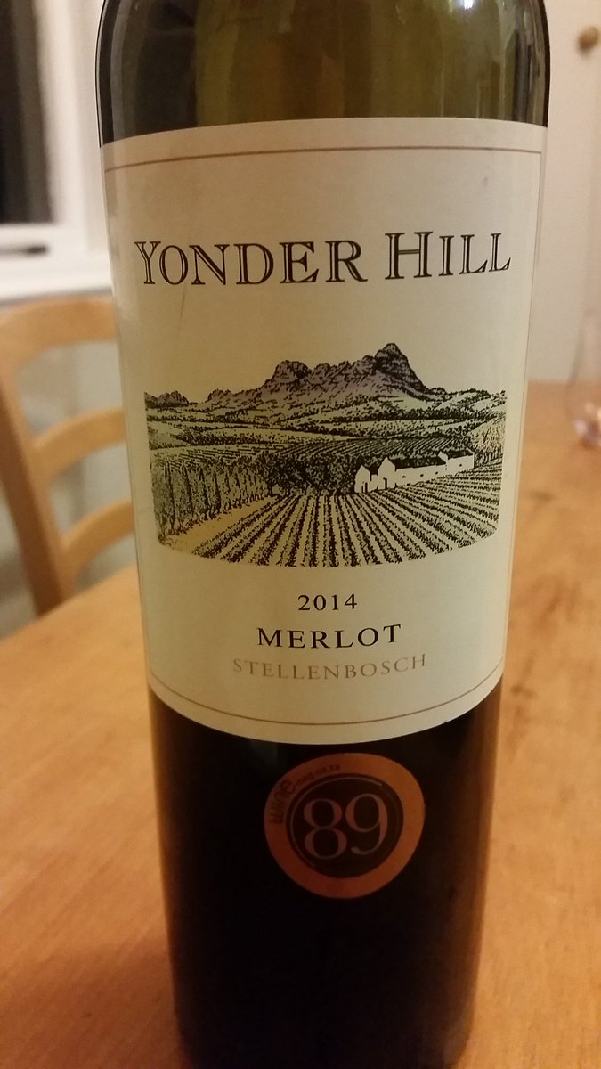 ChristianEedes's tweet photo. As SA Merlot goes, really like this. Old fashioned to quote @BeyersTruter. #hellomerlot https://t.co/0EwgOGKDFI